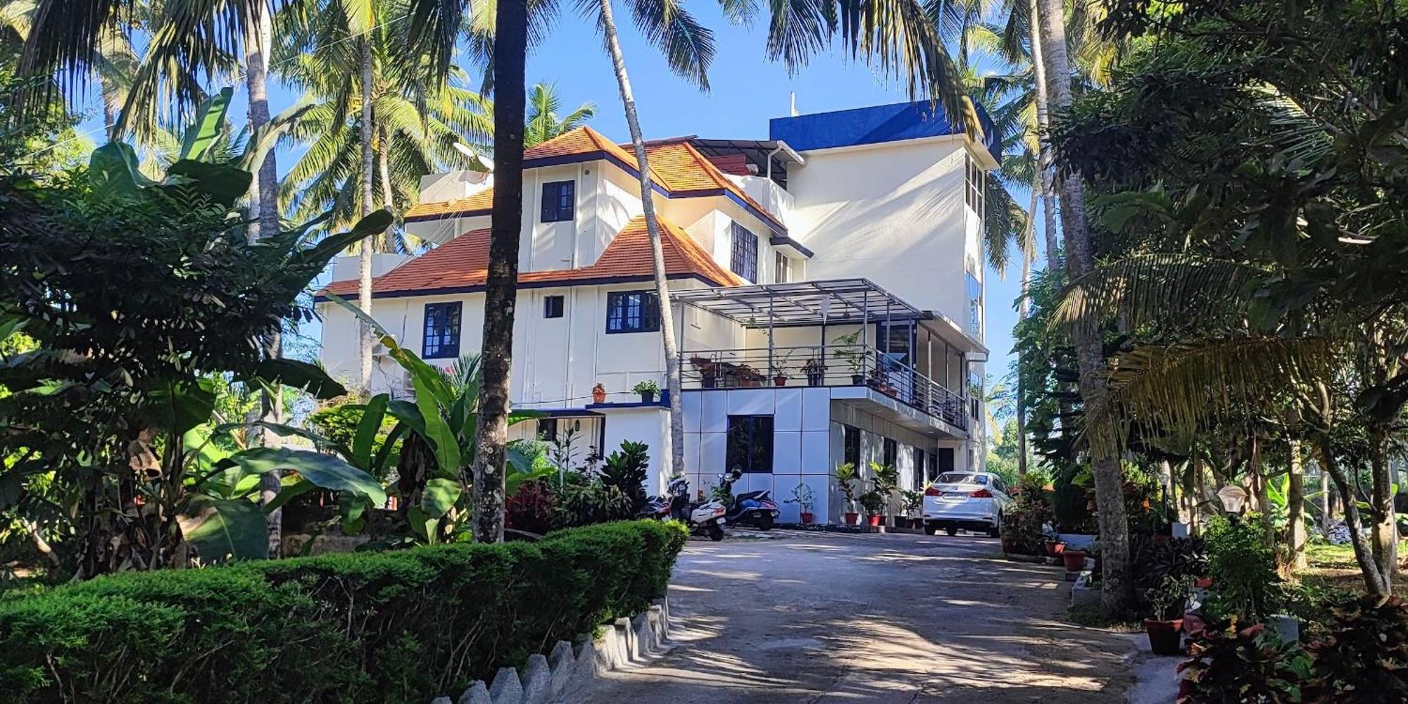 Indeevaram Apartments Ковалам Экстерьер фото