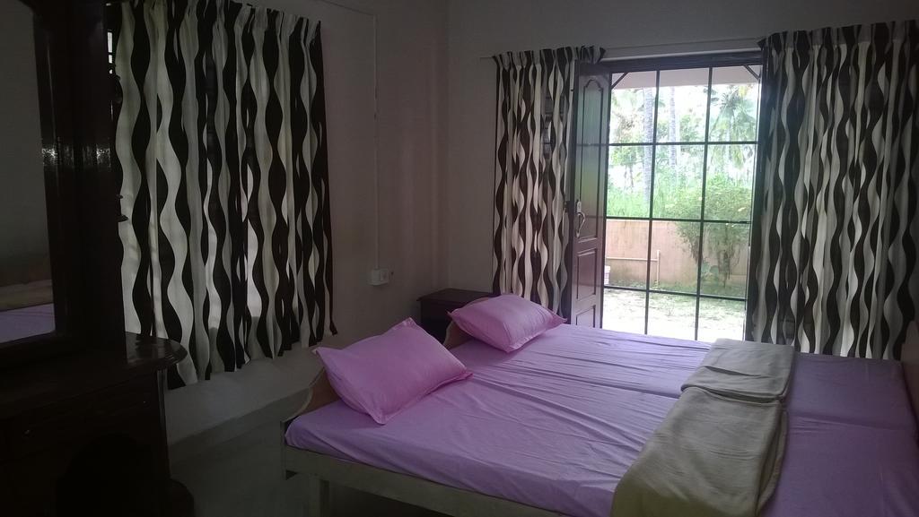 Indeevaram Apartments Ковалам Номер фото